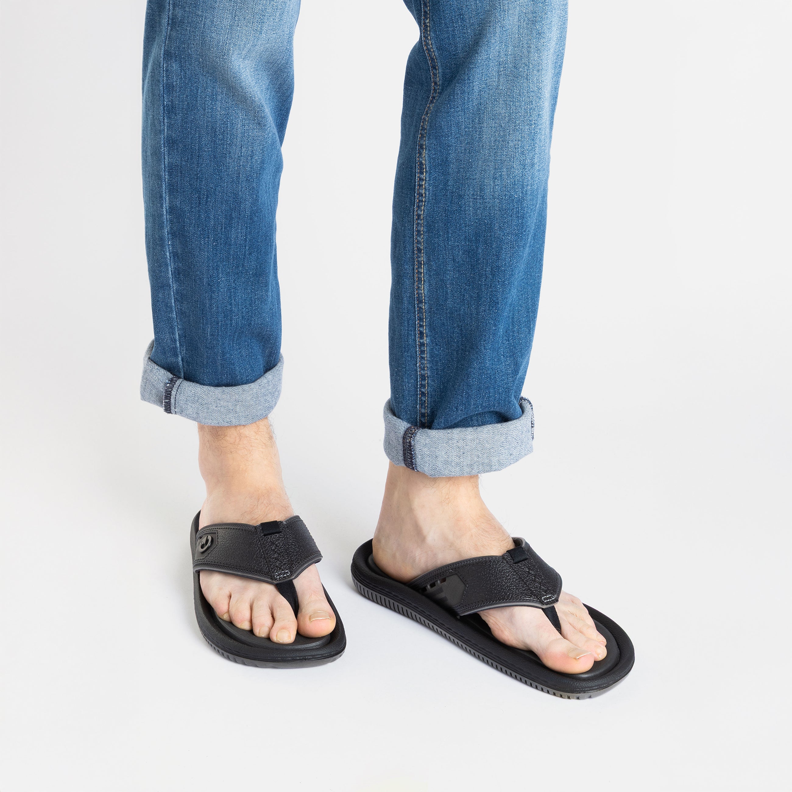 CARTAGO FIJI V THONG AD